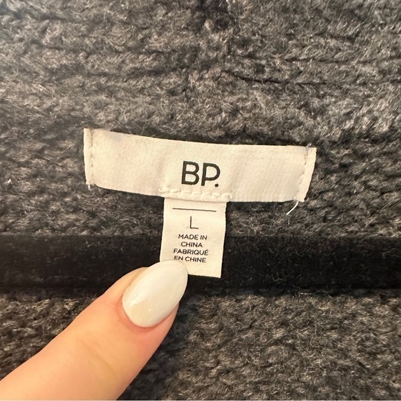 BP Women’s Size Large Knit Sweater Gray Acrylic Cozy Oversized Chunky V Neck - Picture 3 of 4